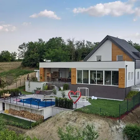 Riverside Pool Villa-sremski Karlovci Villa *