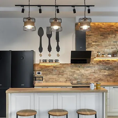 Riverside Pool Villa-sremski Karlovci * 斯雷姆斯基卡尔洛夫奇