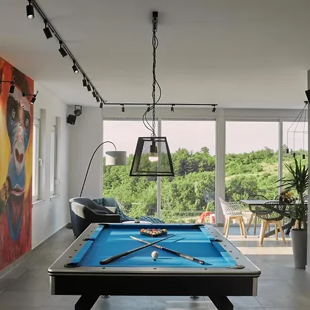 别墅 Riverside Pool Villa-sremski Karlovci *